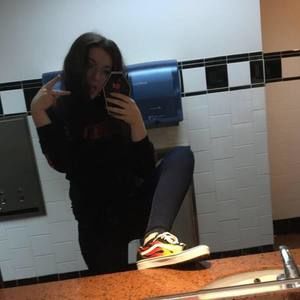 Meet your Posher, Casey